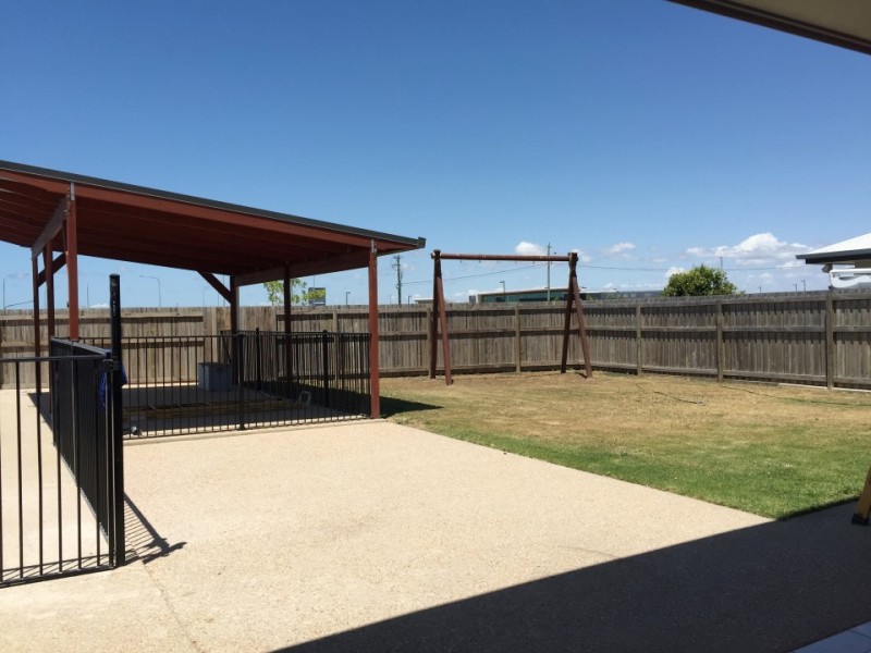 12 Makybe Diva Drive, Ooralea QLD 4740
