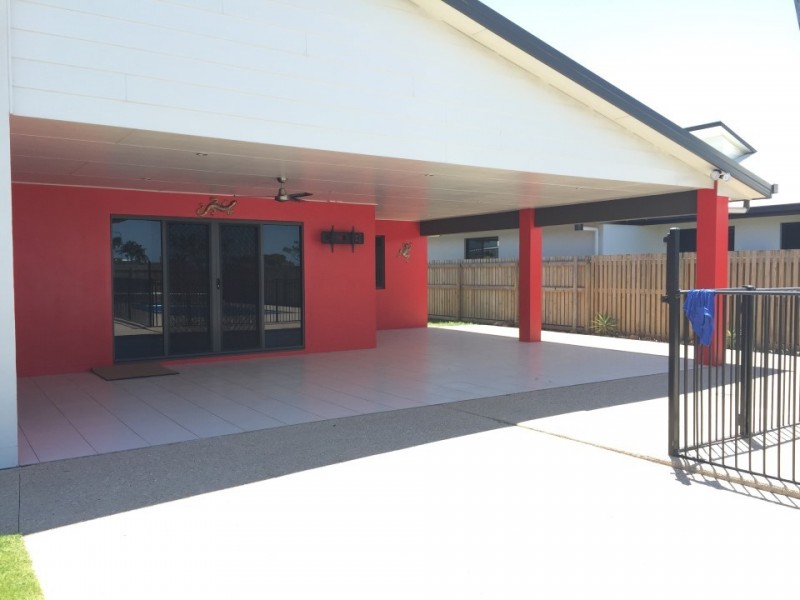 12 Makybe Diva Drive, Ooralea QLD 4740
