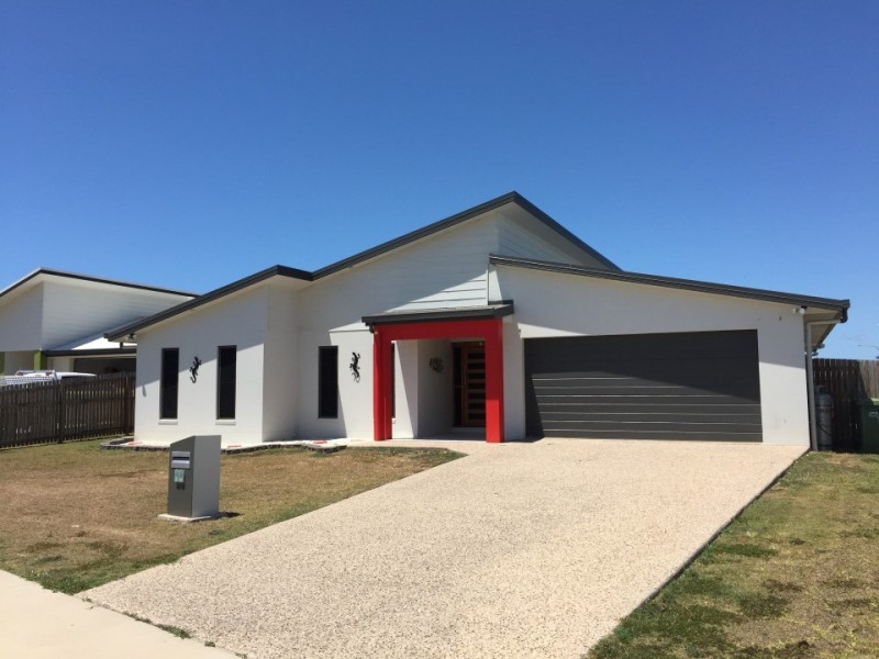 12 Makybe Diva Drive, Ooralea QLD 4740