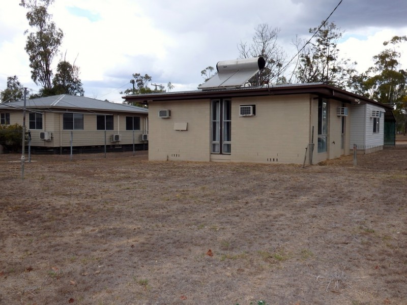 24 Crawford Street, Dysart QLD 4745