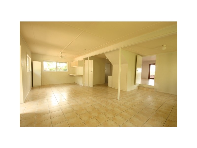 102 Mango Avenue, Eimeo QLD 4740