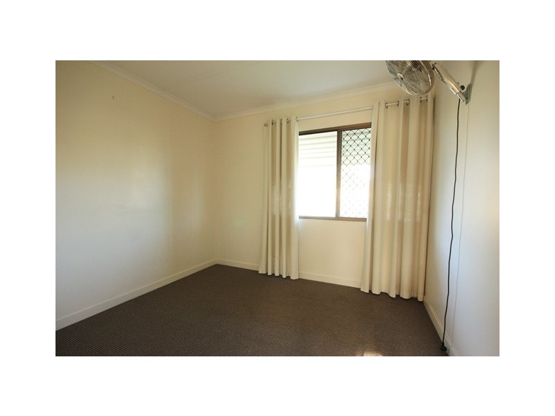 1 Houdewind Street, Eimeo QLD 4740