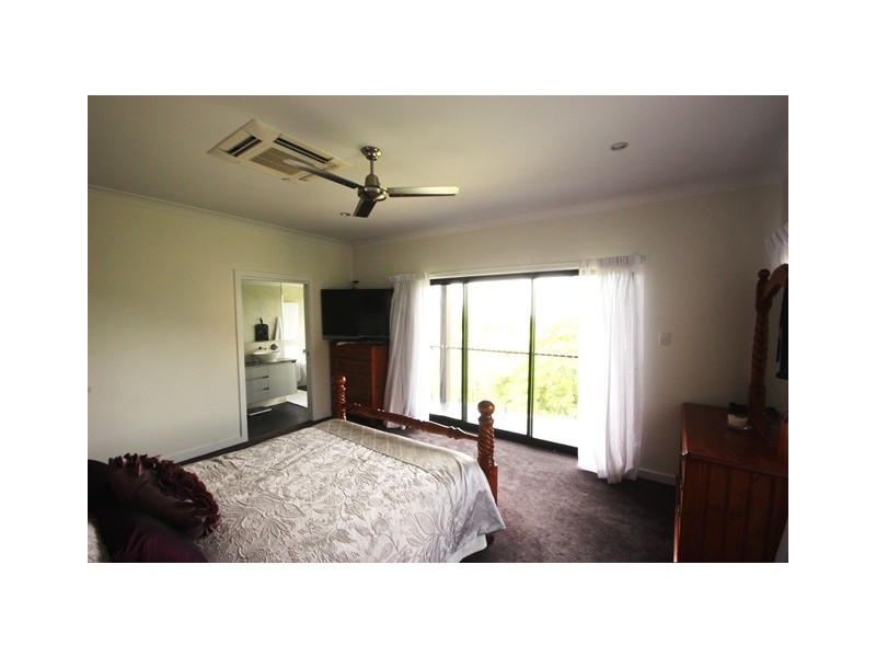 40 Shuttlewood Drive, Rural View QLD 4740