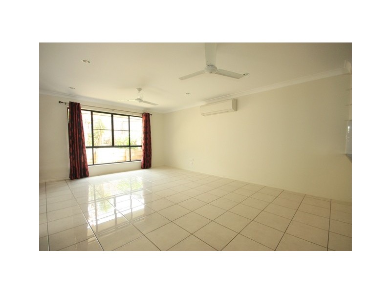 1/82 West Street, Sarina QLD 4737