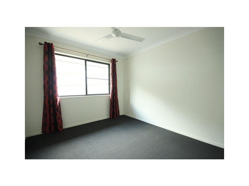 1/82 West Street, Sarina QLD 4737