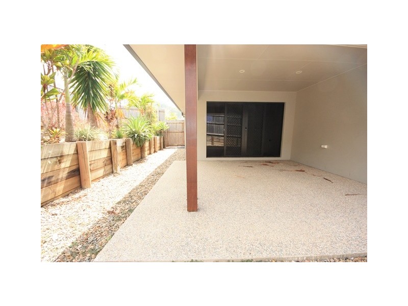 1/82 West Street, Sarina QLD 4737