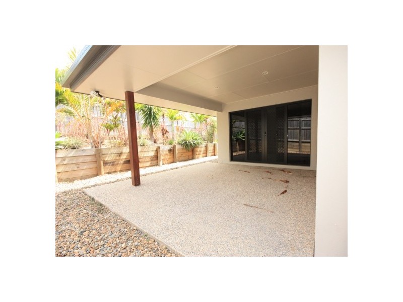 1/82 West Street, Sarina QLD 4737