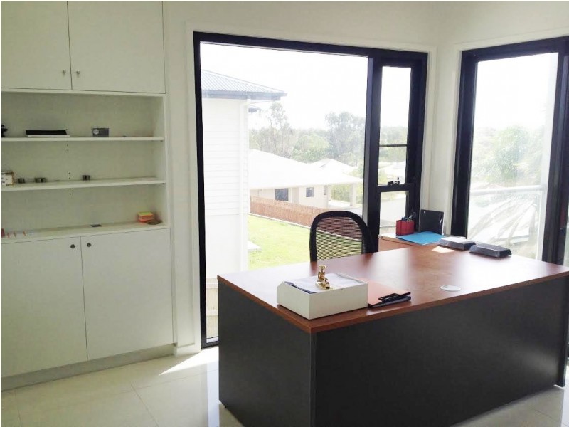 73 Cinnamon Drive, Glenella QLD 4740