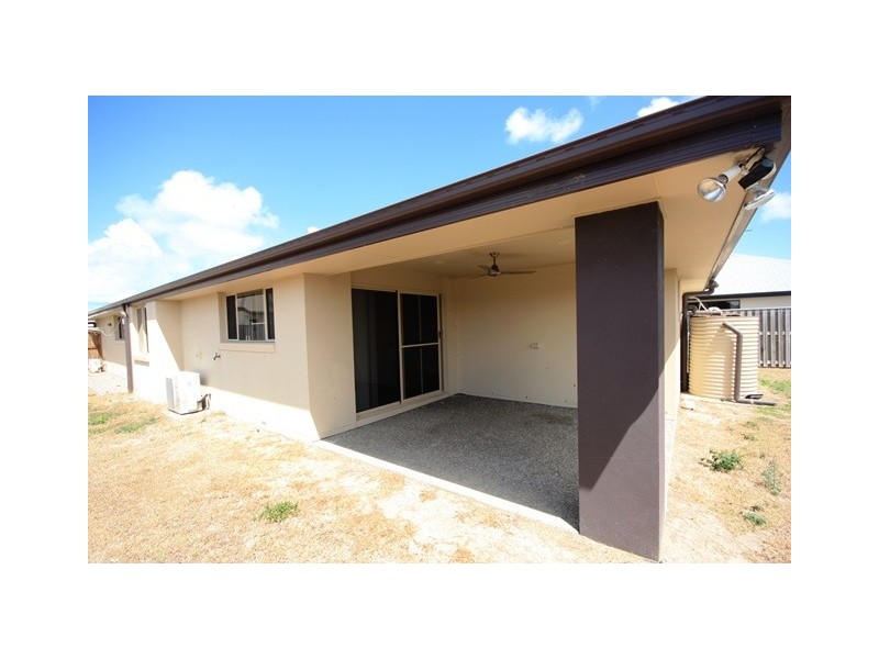 3 Cable Court, Blacks Beach QLD 4740