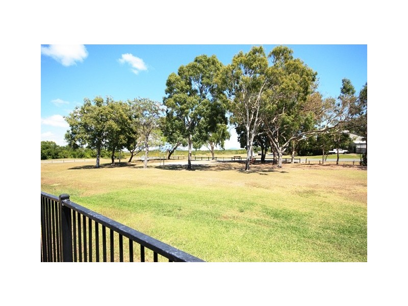 83 Village Cct, Eimeo QLD 4740