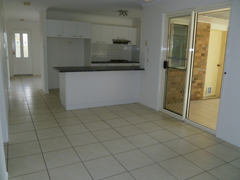 13 Hillcrest Street, Eimeo QLD 4740