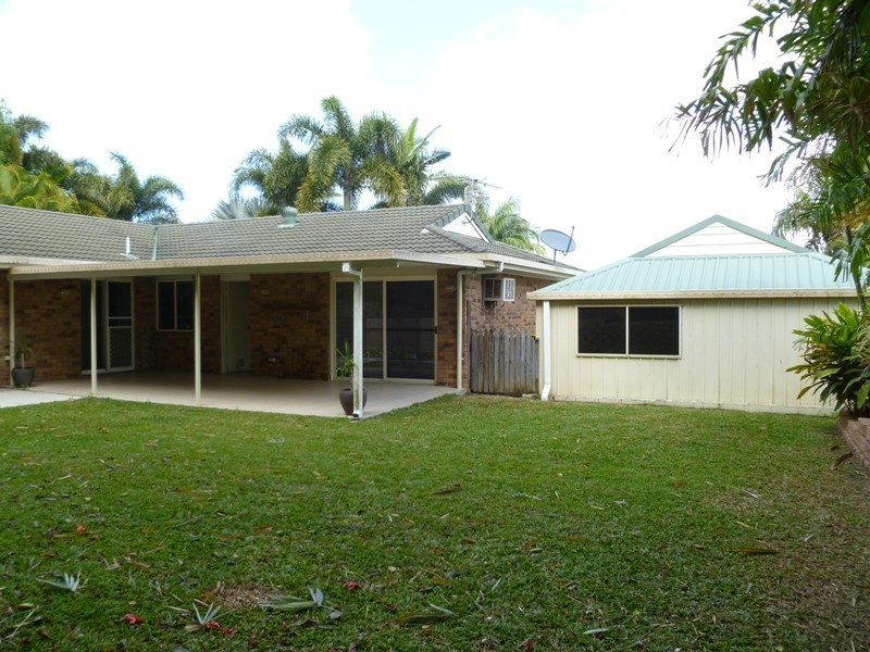 13 Hillcrest Street, Eimeo QLD 4740