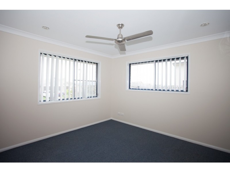 8 Crestview Crescent, Bucasia QLD 4750