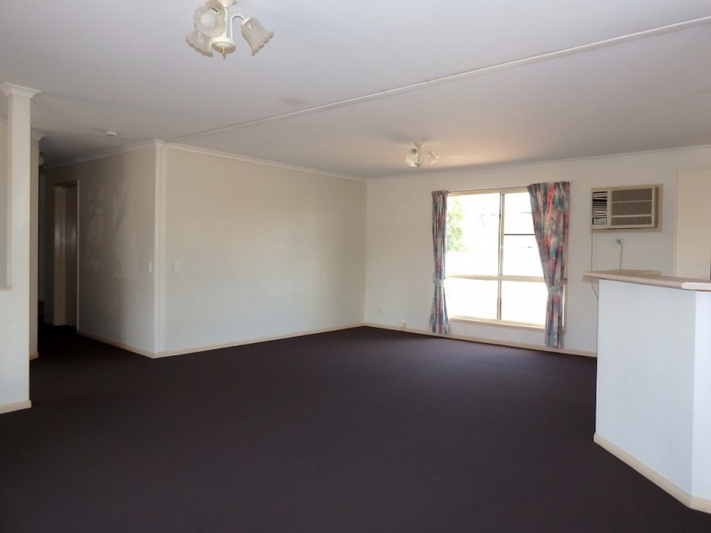 31 Yeates Crescent, Dysart QLD 4745
