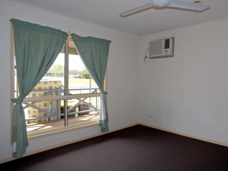 31 Yeates Crescent, Dysart QLD 4745