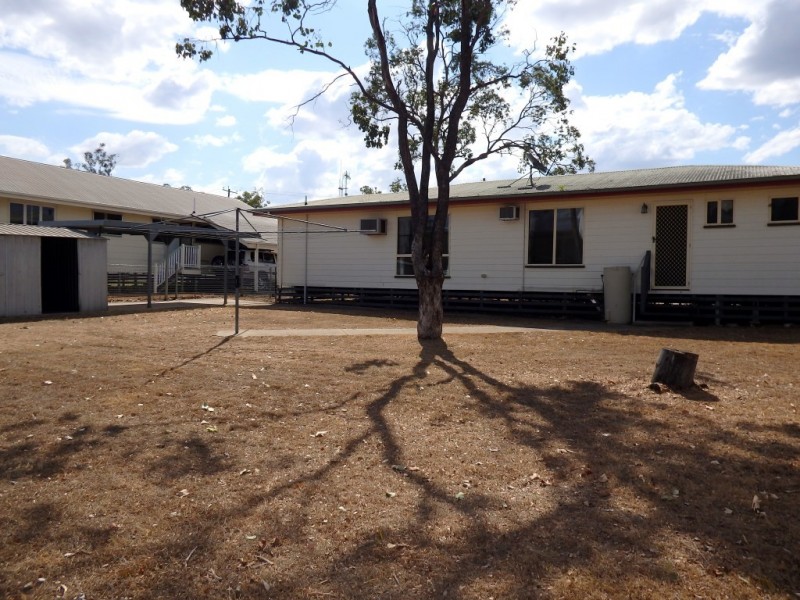 31 Yeates Crescent, Dysart QLD 4745
