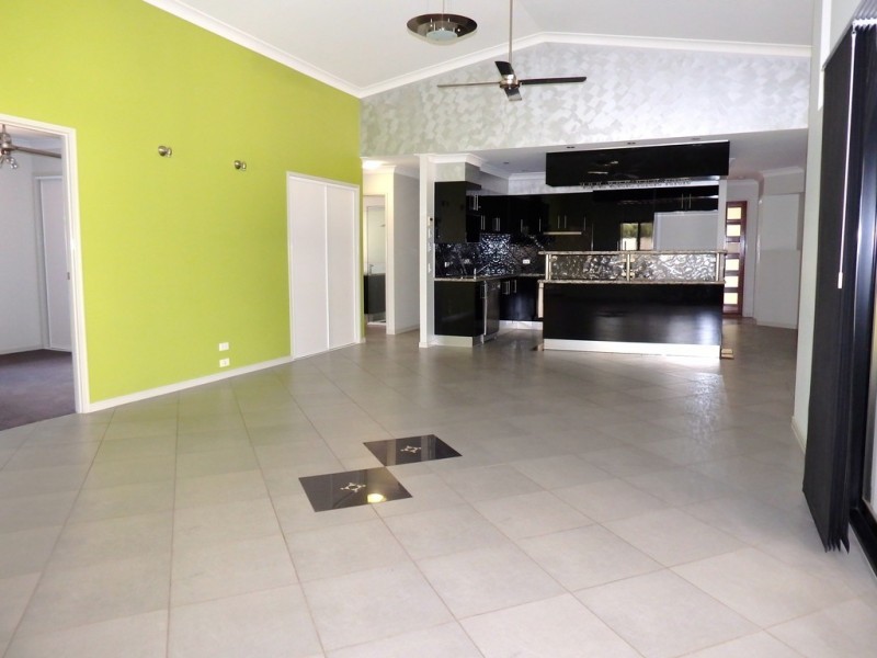 19 Turvey Court, Moranbah QLD 4744