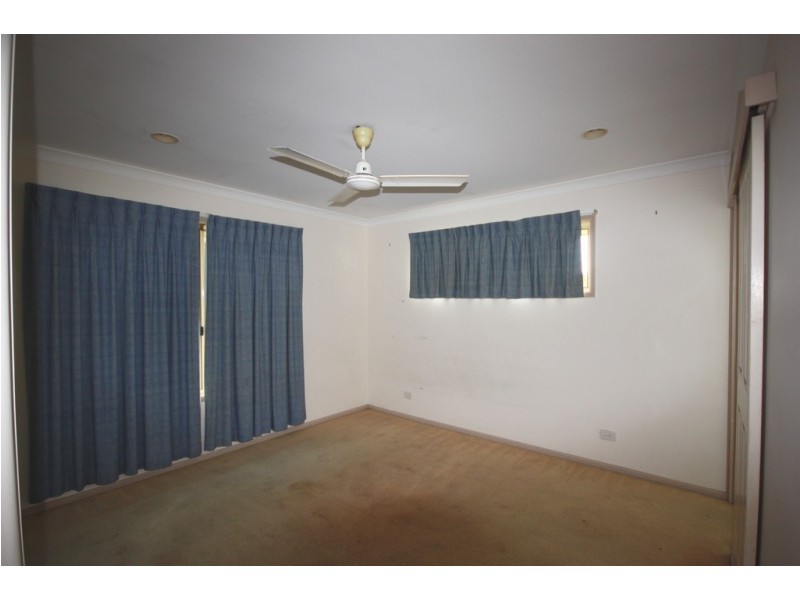 4 Caledonian Drive, Beaconsfield QLD 4740