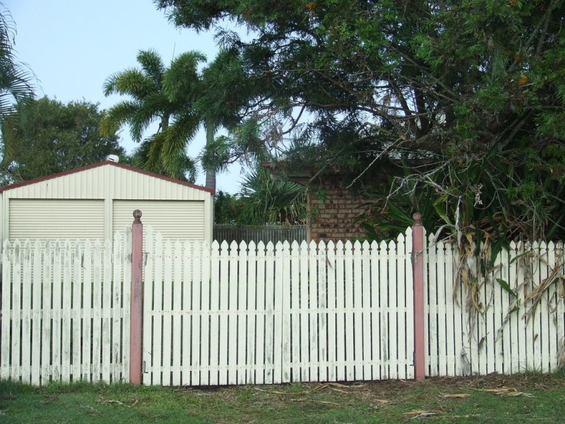 4 Caledonian Drive, Beaconsfield QLD 4740