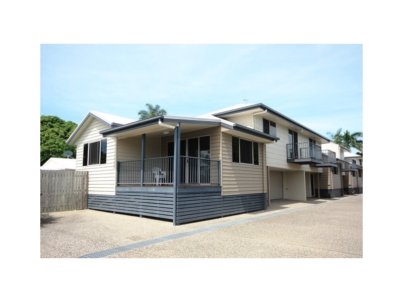 1/3 Kennedy Street, South Mackay QLD 4740