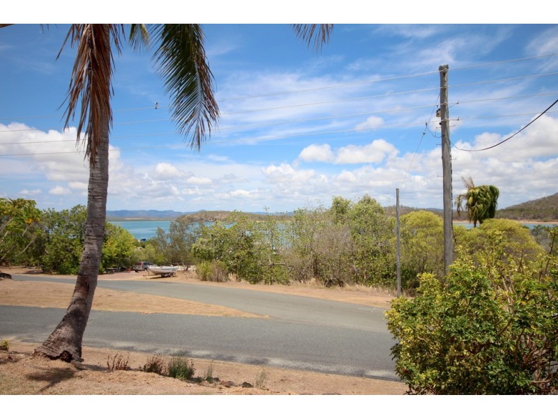 2 Sunset Drive, Sarina Beach QLD 4737