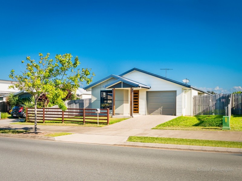 8 Montgomery Street, Rural View QLD 4740