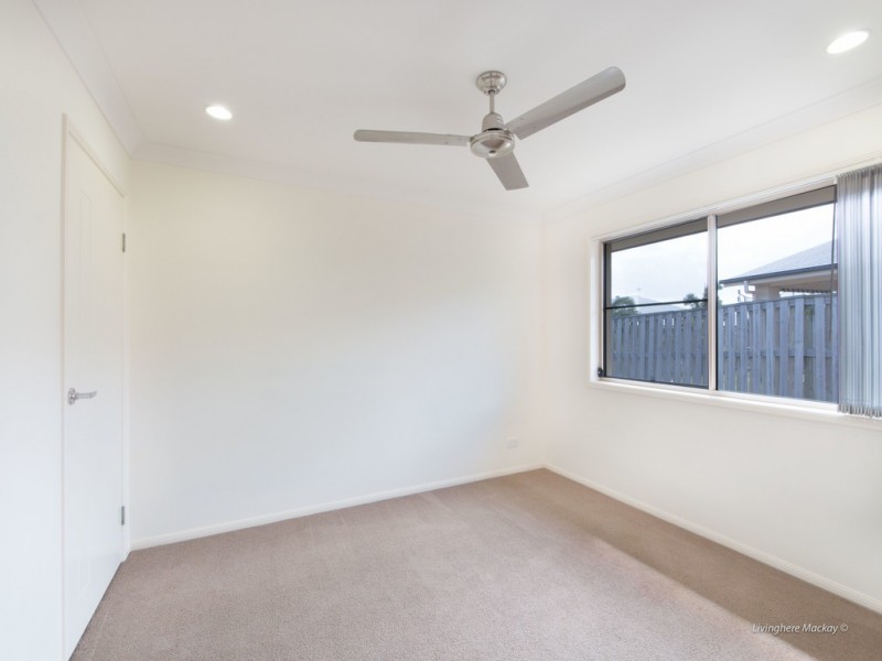 50 Miami Terrace, Blacks Beach QLD 4740