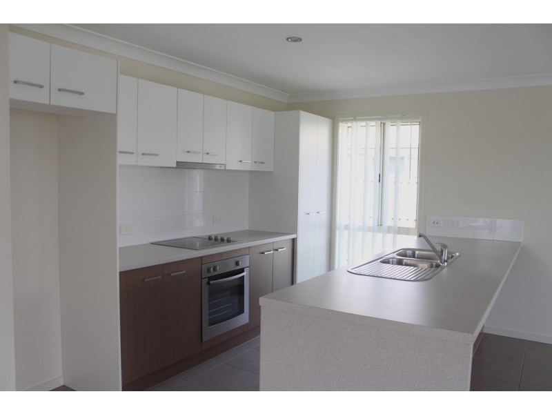 73 Scarborough Circuit, Blacks Beach QLD 4740