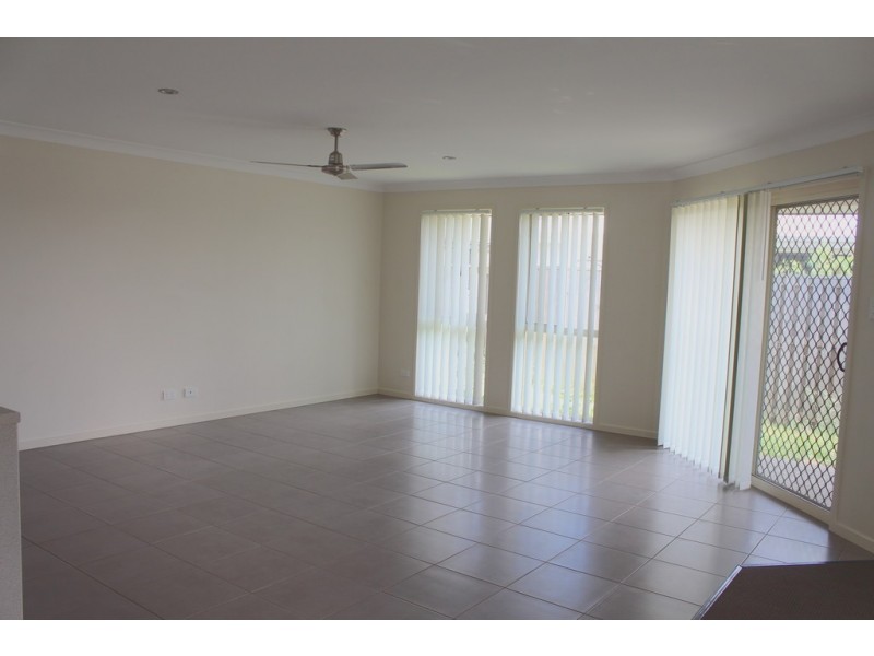 73 Scarborough Circuit, Blacks Beach QLD 4740