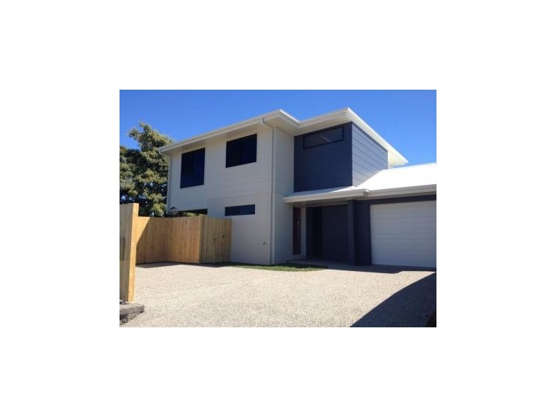 2/1 College Court, North Mackay QLD 4740