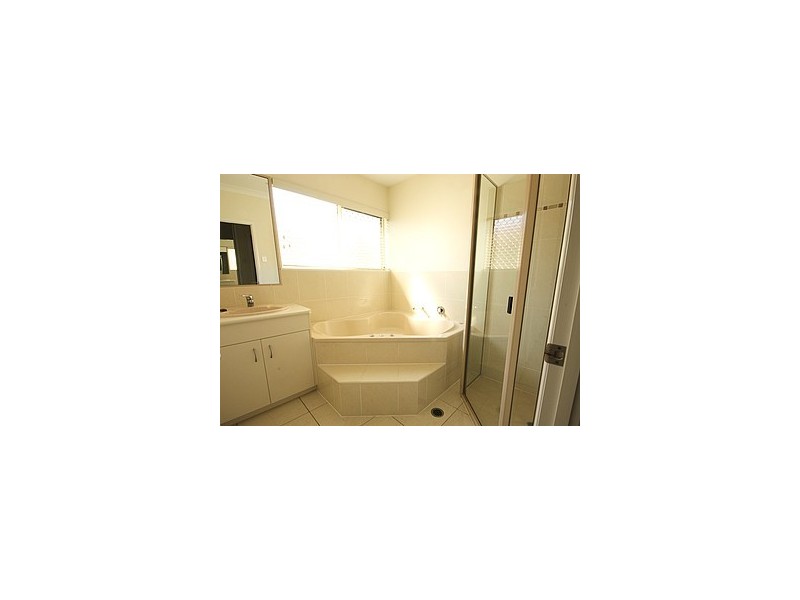 52 Spinnaker Way, Bucasia QLD 4750