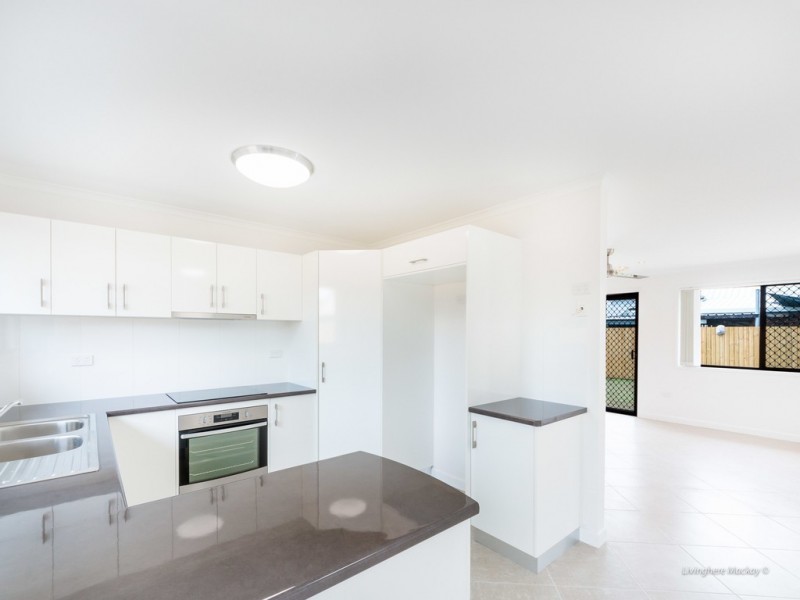 22 Sapphire Court, North Mackay QLD 4740