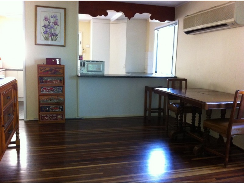 25 Cahill Crescent, Rural View QLD 4740