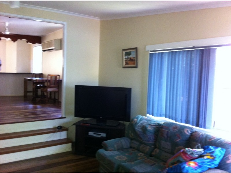 25 Cahill Crescent, Rural View QLD 4740