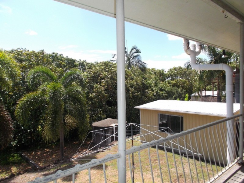 8 Adair Court, Rural View QLD 4740