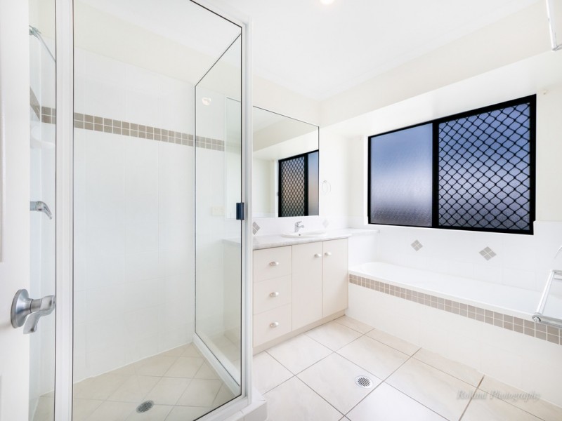 5 Mulcahy Crescent, Eimeo QLD 4740