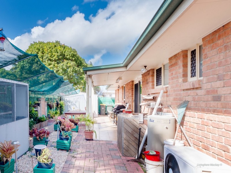 2/4 Douglas Street, West Mackay QLD 4740