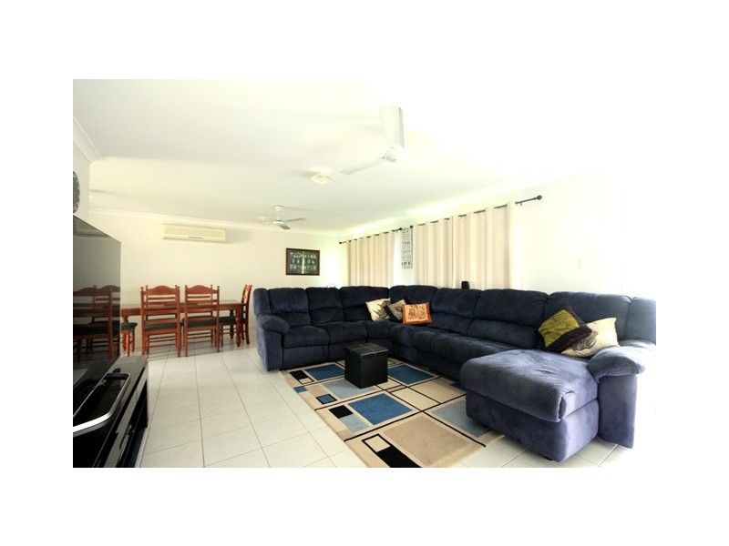 12 Botanical Drive, Ooralea QLD 4740