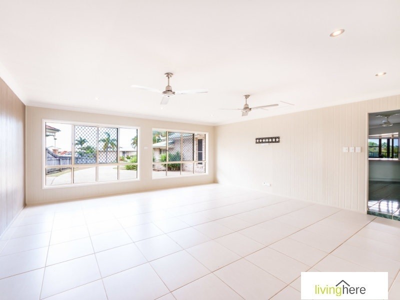 15 Theodore Crescent, Rural View QLD 4740