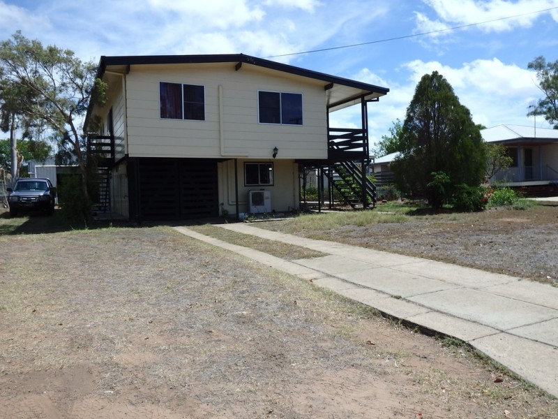 10 Perry Street, Dysart QLD 4745