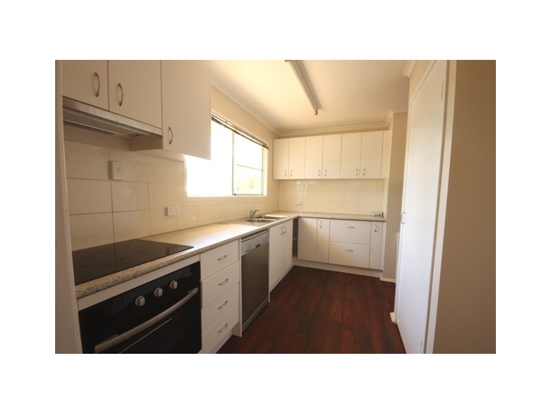 15 Shannon Drive, Moranbah QLD 4744