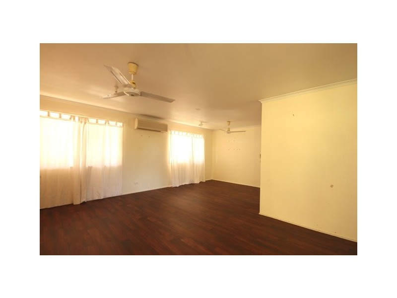 15 Shannon Drive, Moranbah QLD 4744