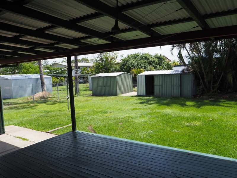 8 Phillips St, Dysart QLD 4745