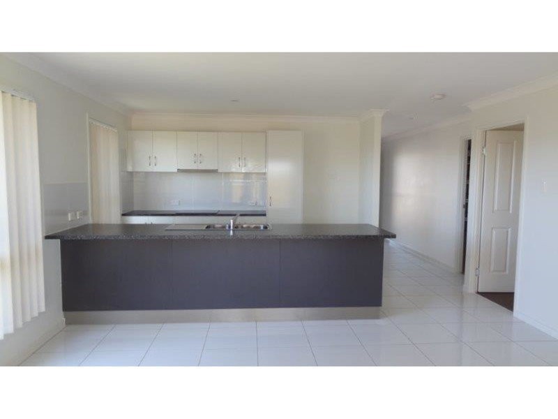 12 Esperance Avenue, Blacks Beach QLD 4740