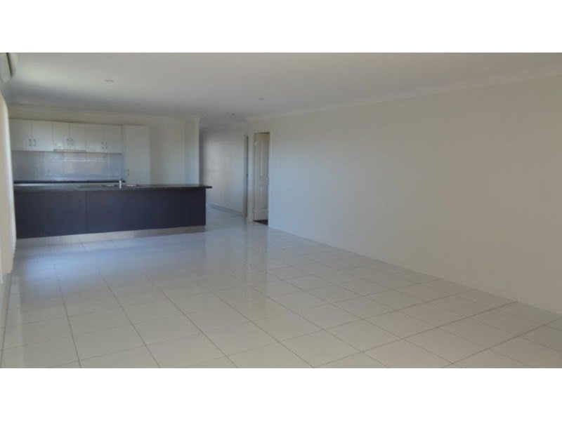 12 Esperance Avenue, Blacks Beach QLD 4740