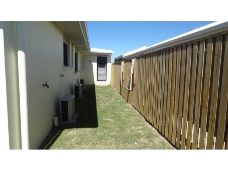 12 Esperance Avenue, Blacks Beach QLD 4740