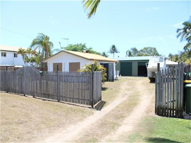 17 Pacific Drive, Blacks Beach QLD 4740