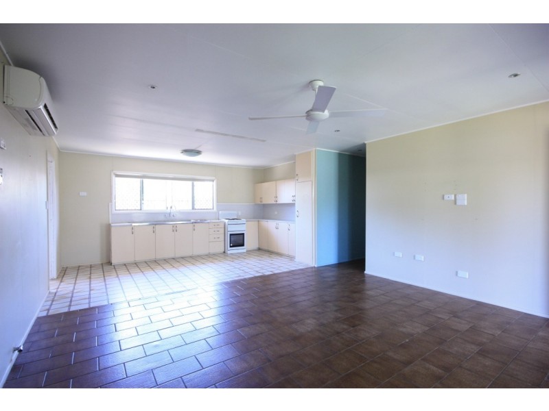 6 Tulloch Street, Ooralea QLD 4740
