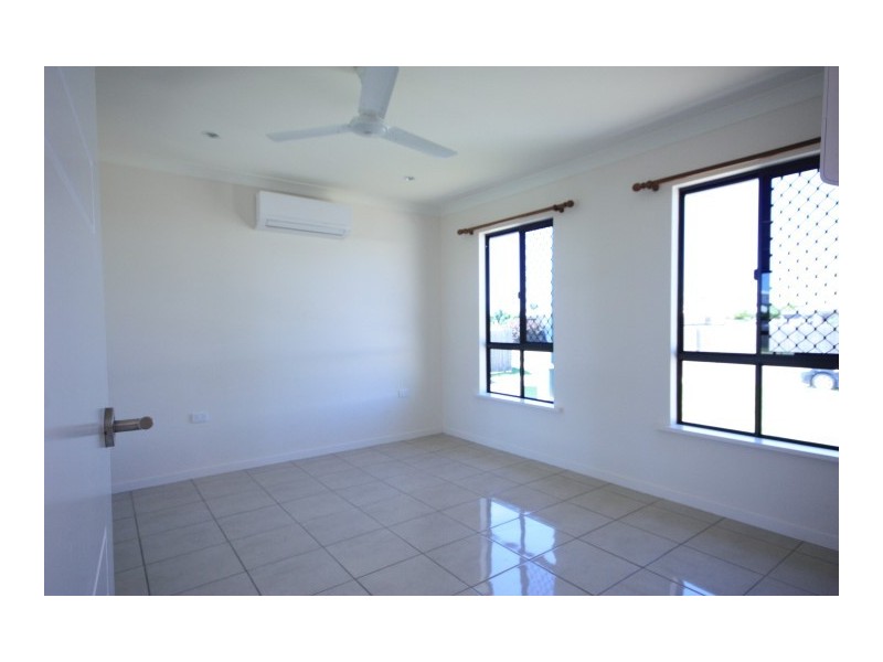 41 HASTINGS Street, Ooralea QLD 4740