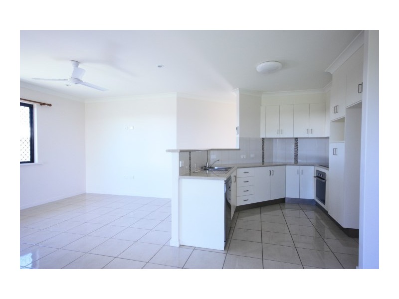 41 HASTINGS Street, Ooralea QLD 4740